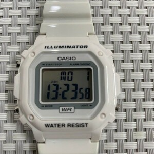【カシオ】 スタンダード 新品 腕時計 ホワイト 未使用品 F-108WHC-7BJF CASIO 男性 メンズ