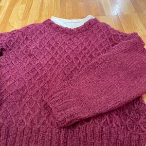 手編み　赤色セーター