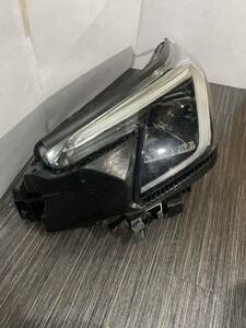 SUBARU フォレスター　SK5 後期　LED ヘッドライト　左　KOITO 100-60465 KG