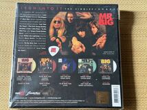 新品未開封 MR.BIG★Lean Into It -The Singles (5枚組7インチシングルレコード+ギターピック+ポスター/ボックス仕様)_画像3