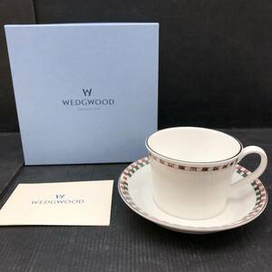 I ☆未使用品☆ WEDGWOOD ウエッジウッド MANHATTAN マンハッタン カップ ソーサー セット 洋食器 テーブルウェア 銀彩 箱 栞 付