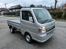 売り切れ! スズキキャリーDA16T 令和5年7月2千キロ代ほぼ新車 5MT 4WD ファミングスペシャル、セフティーサポート ETC 新品タイヤなど_画像2