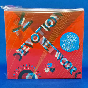 TM NETWORK　DEVOTION (初回生産限定盤)(Blu-spec CD2）ハンドストラップ付　中古　美品