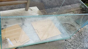 「埼玉県戸田市直接引取り限定」ADAキューブガーデン 90 900 90cm水槽 オールガラス 傷、汚れ、曇り、欠け有り 