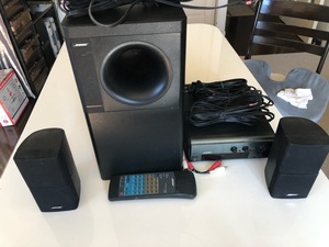 BOSE 重低音アンプスピ－カ－　コンパクトスピ－カ－　アンプチュ－ナ－