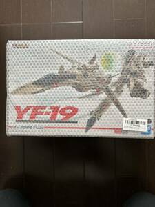 【新品未開封】DX超合金 マクロスプラス YF-19 エクスカリバー (イサム・ダイソン機)