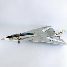 【ジャンク】F-14A 1/48 プラモデル 組立済 全長約40cm 戦闘機 模型 飛行機 組み立て済み 完成済 メーカー不詳_画像2