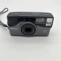 杉本 12月 No.82 カメラ Nikon ニコン Nuvis 75i Lens 30-60mm Macro グレー系 動作未確認 バッテリー式 コンパクトデジタルカメラ _画像2