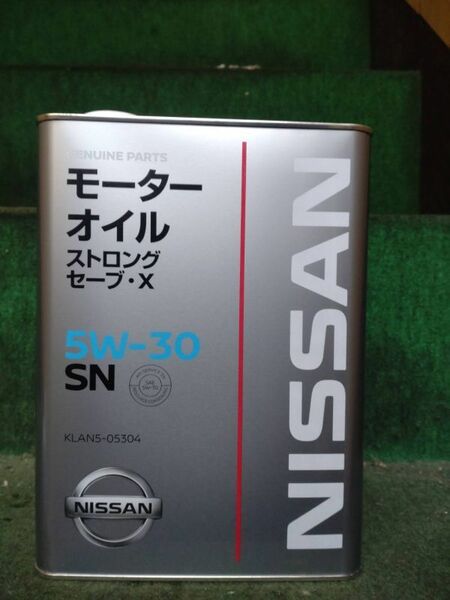 日産 SN ストロングセーブ・X 5W-30 4L エンジンオイル