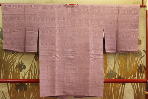きもの今昔６２８５　道行コートコレクション　正絹紋意匠　二重織横柄コプト模様柄織（立体感のある珍しい生地）身丈８５ｃｍ
