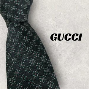 【5688】美品！GUCCI　グッチ　ネクタイ　ブラック系　GG柄