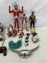 超巨大起動 DX デカベースロボ 特捜戦隊デカレンジャー ウルトラマン マンタロウ 仮面ライダー カブト 他 動作・通電未確認 ジャンク_画像4