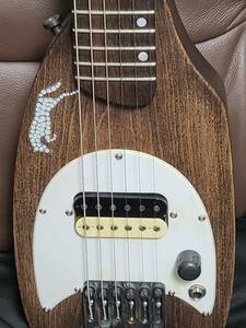 日本未発売　LAIKA GUITER ROKET 美品