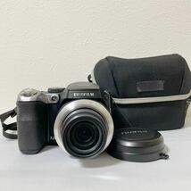 通電済 富士フイルム デジタルカメラ 18X OPTICAL ZOOM FUJIFILM 富士 FINEPIX S-8000FD 中古品_画像1