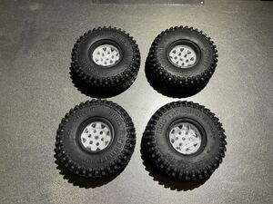 RC4WD Mud Thrashers 1.55 Scale Tires, Stamped Steel 1.55 Stock White Beadlock Wheels クローラー用タイヤ・ホイールセット