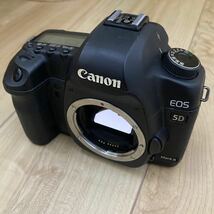 1円〜 Canon EOS 5D Mark Ⅱ ボディ マーク 2 動作も写りもOKです。概ねキレイです。説明書、ストラップ、バッテリー、充電器付きです。_画像2