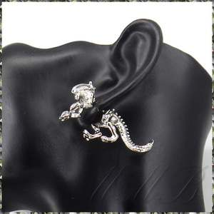 [EARRING] H R GIGER ALIEN ギーガー エイリアン モチーフ シングル スタッド ピアス (シルバー)