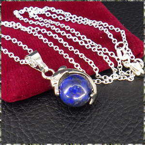 [PENDANT NECKLACE] Natural Stone blue Lapis Lazuli φ10mm 青ラピスラズリ石 イルカ ドルフィン ペンダント シルバー ネックレス