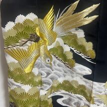 75送料無料◆ハンドメイド　絹　チュニック◆ 黒留袖　着物リメイク　ドロップショルダー　鳥　刺繍_画像2