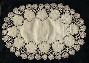  lacework antique table runner beige 