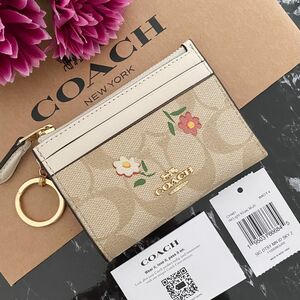 新品 COACH コーチ コインケース 小銭入れ 花柄 ホワイト