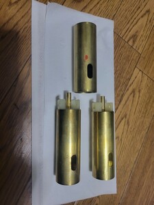 54・マルイ電動ガン用(ver2)　シリンダーヘッド×２、シリンダー×３　中古品　※M4やMP5 (ver2)純正