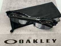 偏光★OAKLEYオークリー FLAK JACKETフラックジャケット CarbonFiberカーボンブラック黒/POLARIZEDミラー USA製サングラス 釣りドライブ_画像10