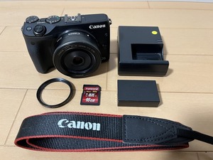 ★美品★ Canonキャノン EOS M3 ミラーレス一眼　単焦点レンズEF-M22mm おまけ付 