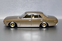 絶版 レア 希少 1/64 ニッサン セドリック 2000GL 改 230 セダン 深リム マナレイ シャコタン カスタム ツライチ 改造 旧車 昭和 グロリア_画像2