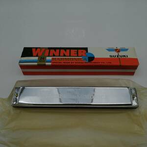 y2341 未使用品 SUZUKI スズキ WINNER HARMONICA 20hole ウィナーハーモニカ 20穴 現状品 外箱 複音 音楽 楽器 演奏 生産完了商品 鈴木楽器