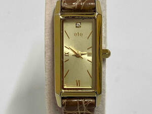 ete Gold square |ete| quartz wristwatch | face Gold | belt non original type pushed . leather belt | tail pills silver color 