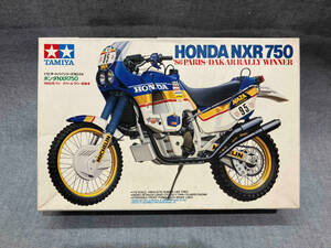 タミヤ 1/12 オートバイシリーズ NO.54 ホンダNXR750 1986年パリ ダカール・ラリー優勝車(ゆ20-02-17)