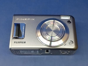 鴨095【通電確認済み】FUJIFILM コンパクトデジタルカメラ FinePix F31 fd