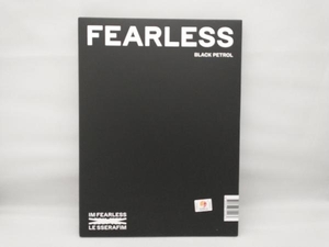 【写真以外の付属品はありません】 LE SSERAFIM CD 【輸入盤】FEARLESS