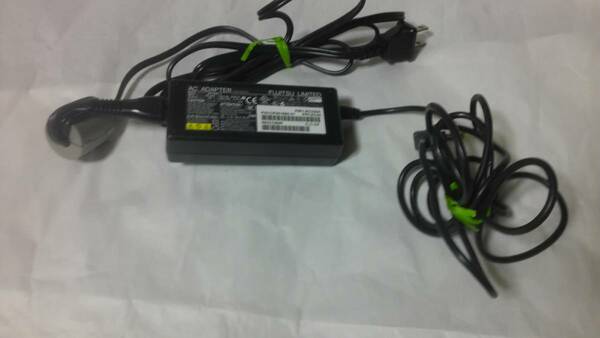 ●FUJITSU（富士通）AC ADAPTER ADP-60ZH A