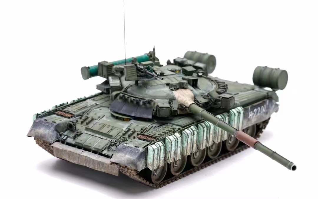 1/35 ロシア 主力戦車 T-80UK 組立塗装済完成品, プラモデル, 戦車, 軍用車両, 完成品