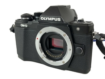 OLYMPUS OM-D E-M10 Mark II M.ZUIKO DIGITAL 14-42mm 1:3.5-5.6 40-150mm 1:4-5.6 ミラーレス一眼 カメラ 中古 N8300986_画像1