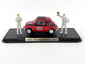 Yat Ming FIAT 1963 ABARTH アルバルト 695SS 1/18 フィギュア 中古 Y8373082