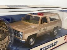 JADA TOYS/STRANGER THINGS/HOPPER'S CHEVY BLAZER/HAWKINS POLICE/DIE CAST METAL/ミニカー /ポリスバッジ付き/NETFLIXネットフリックス_画像5