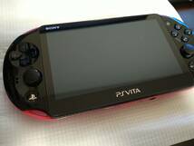 ☆ 新品同様 ☆ PSVITA 2000 ブラックピンク black pink 本体 vita 8GB メモリーカード ビータ _画像3