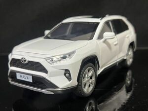 RAV4　トヨタ TOYOTA 1/24 ミニカー ホワイト H130