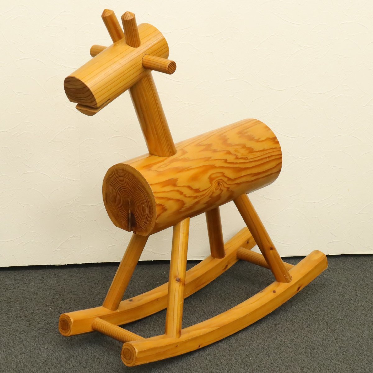 Showa retro Hita cedar wooden horse Kyushu's three most beautiful forests / Retro interior rocking horse rocking horse nostalgic wooden horse, Handmade items, furniture, Chair, Chair, chair