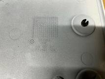 VW純正　ナンバー　ブラケット　ベース　フレーム　塗装済　中古_画像4