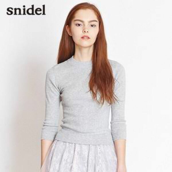 Snidel モックネックプルオーバー リブ ニット