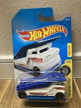 ホットウィール HOTWHEELS THE embosser エンボッサー 白青_画像1