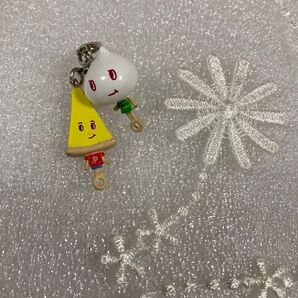 221♪ストラップ飾り(ピザ、カブ2種類)