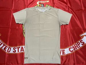 中古美品　UNDER AMOUR MILITARY TACTICAL COMPRESSION HEAT GEAR DRI SHIRT XL TAN ②