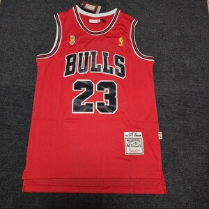 NBA　シカゴ・ブルズ　JORDAN選手　バスケットシャツ　ゲームシャツ　バスケットユニフォーム　サイズL　RED