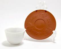 マイセン 白磁茶碗・炻器茶托 6種レリーフ 年代マーク入り ベトガー生誕記念 煎茶器セット（6客組み） 1984～89年製_画像6