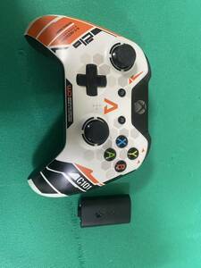 Xbox One wireless controller ( Titan four ru Limited Edition )